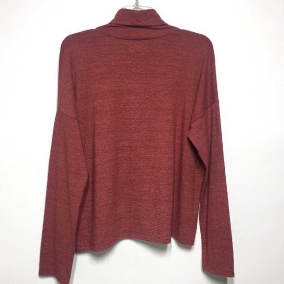 MADEWELL Boxy Turtleneck Top in Burnished Mahogany - Picture 6 of 8